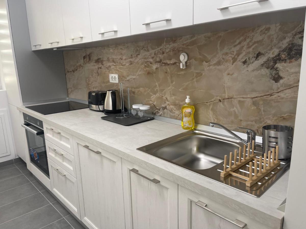 C-Entral Apartments Bucharest With Private Parking Екстериор снимка