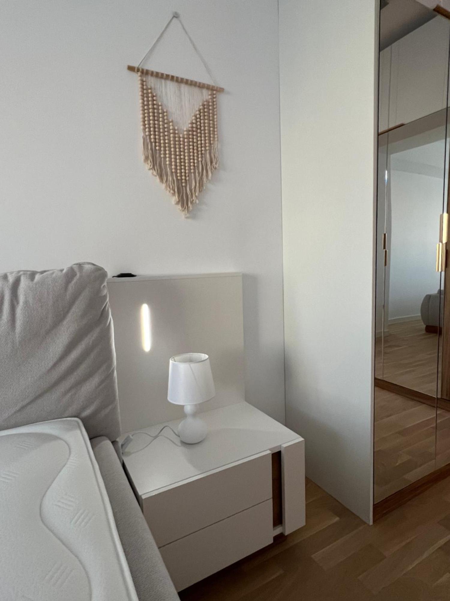 C-Entral Apartments Bucharest With Private Parking Екстериор снимка