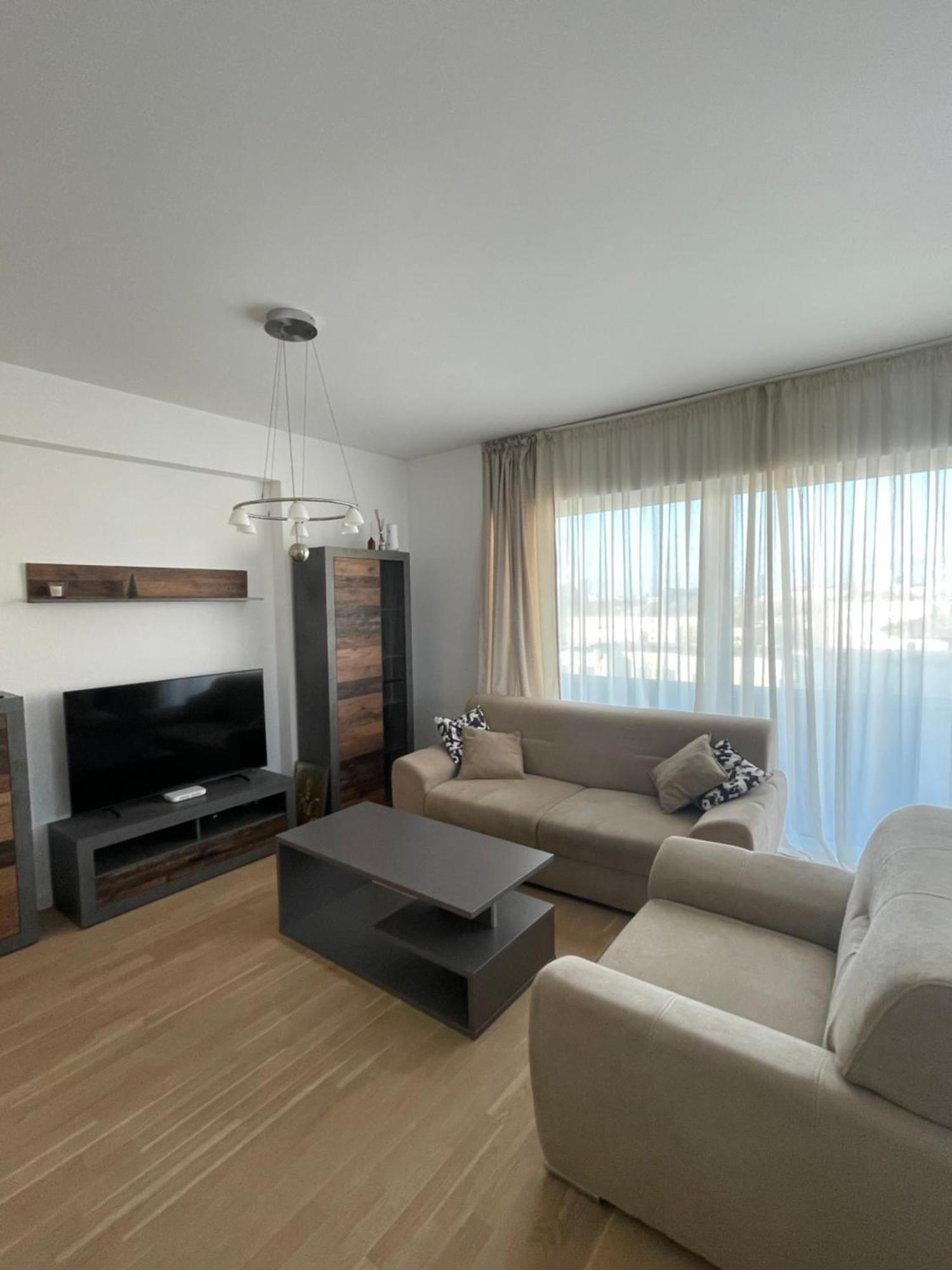 C-Entral Apartments Bucharest With Private Parking Екстериор снимка